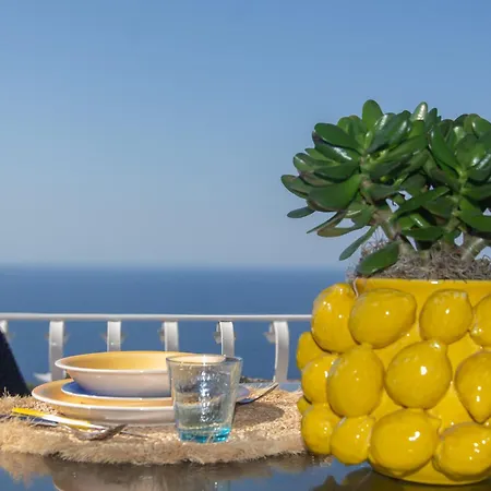 アパート Terrazza Mediterranea Sea View *